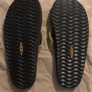 Keen flip flops